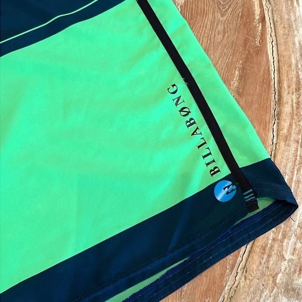 BILLABONG Platinum Recycler Performance Board Shorts Marine Blue Green Size 40